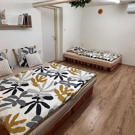 Apartmanovy Dom Grand Štúrovo Dış mekan fotoğraf