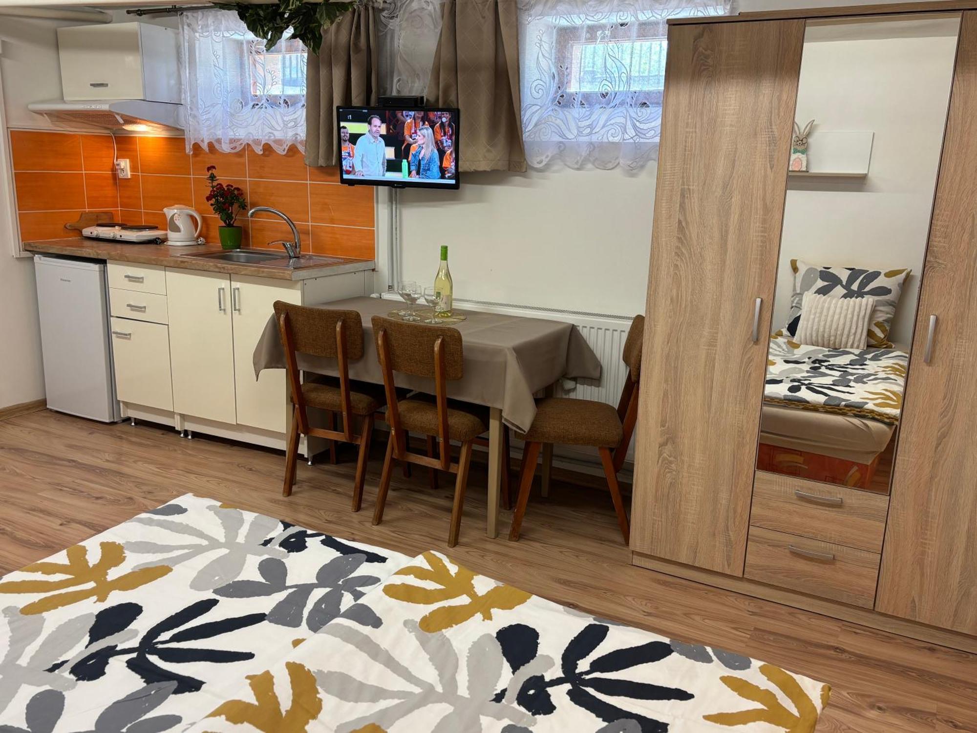 Apartmanovy Dom Grand Štúrovo Dış mekan fotoğraf
