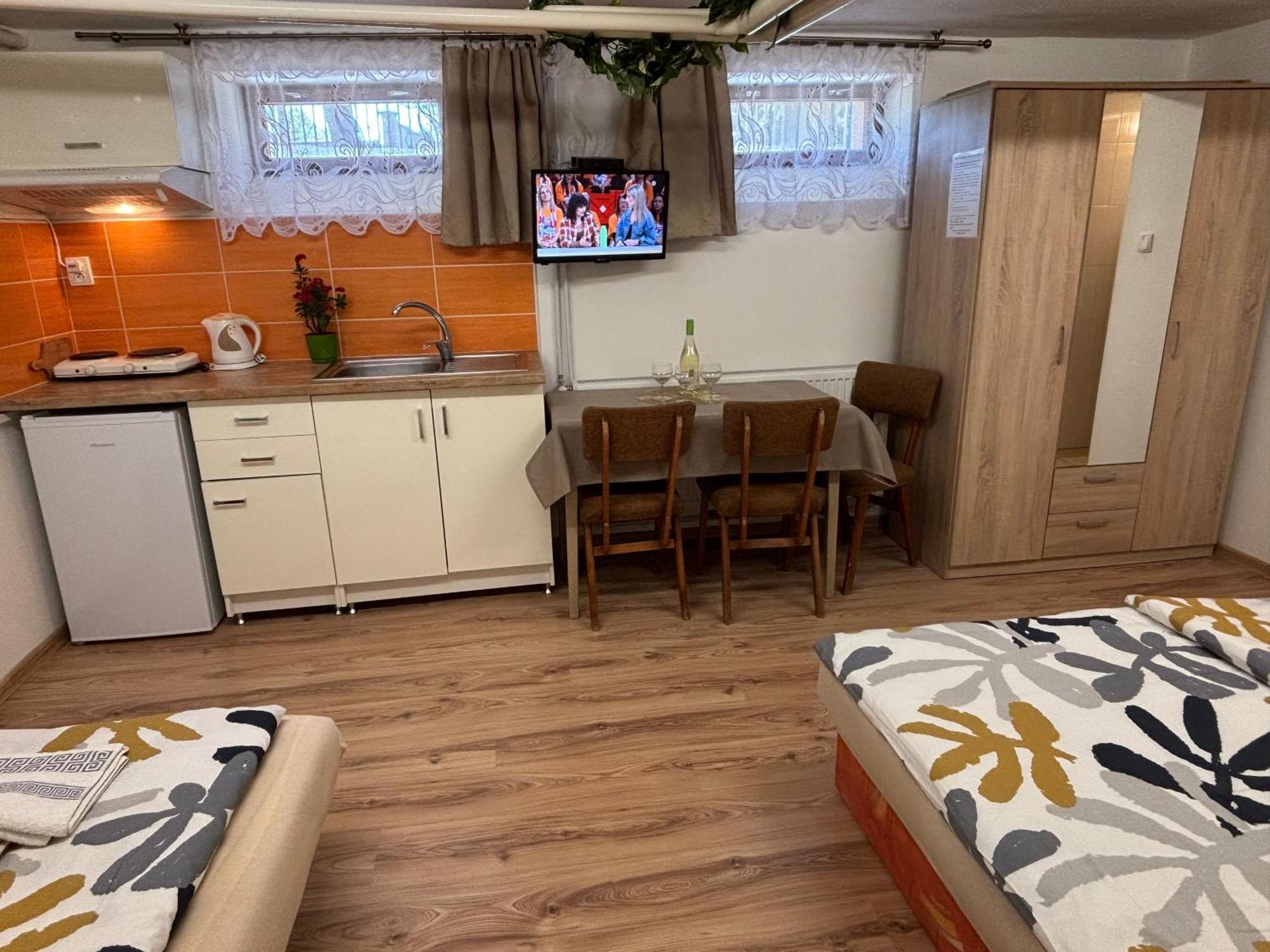 Apartmanovy Dom Grand Štúrovo Dış mekan fotoğraf