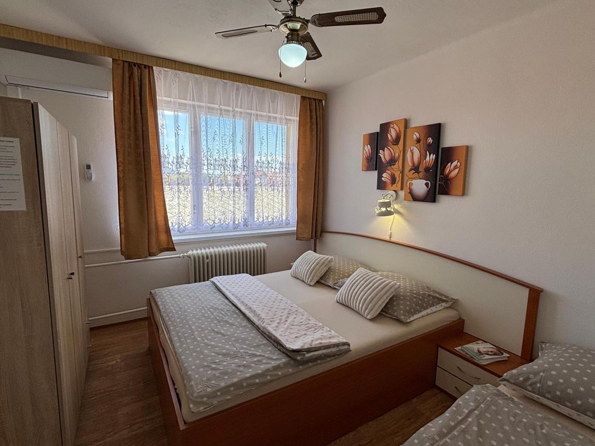 Apartmanovy Dom Grand Štúrovo Dış mekan fotoğraf