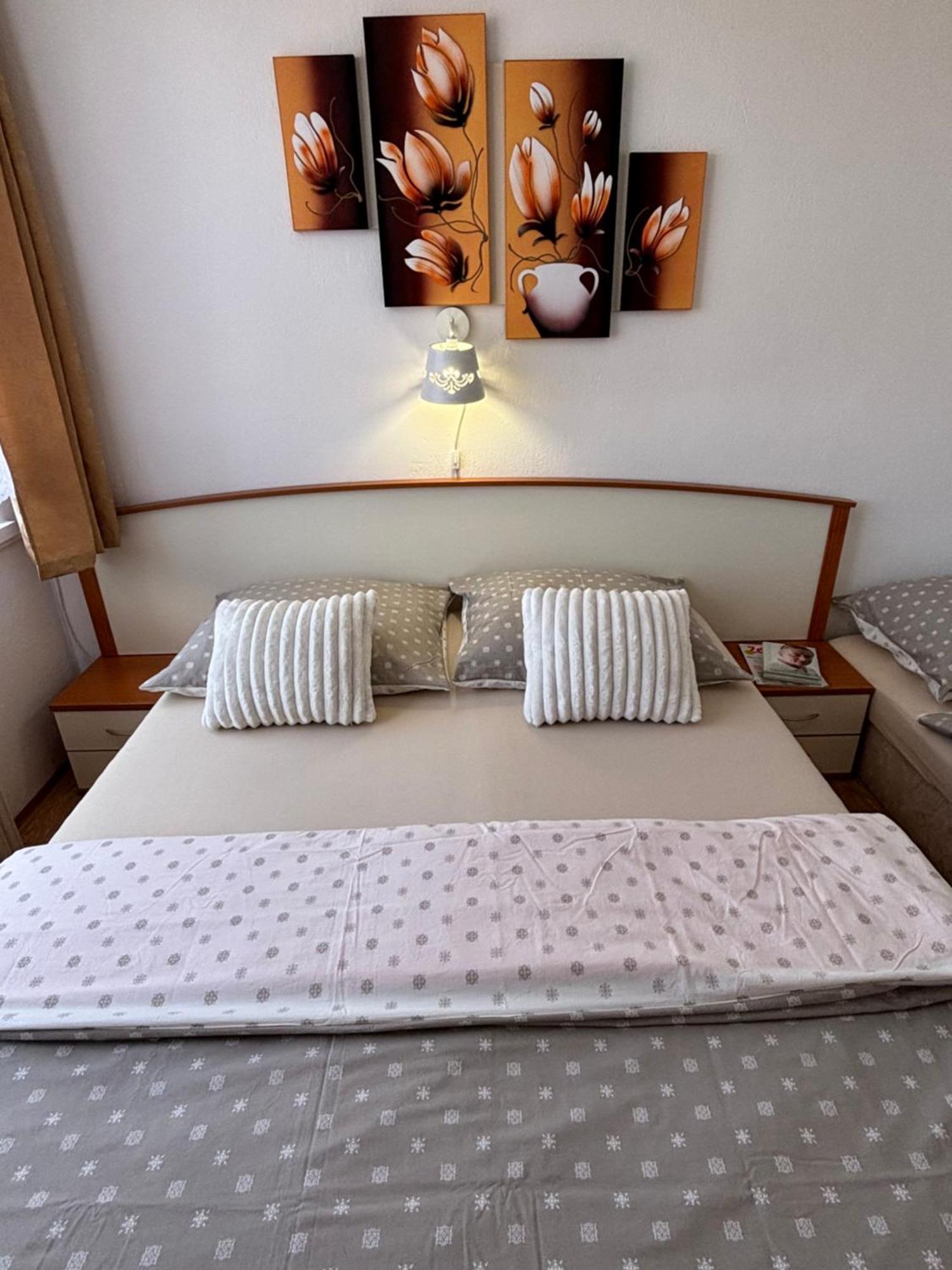 Apartmanovy Dom Grand Štúrovo Dış mekan fotoğraf