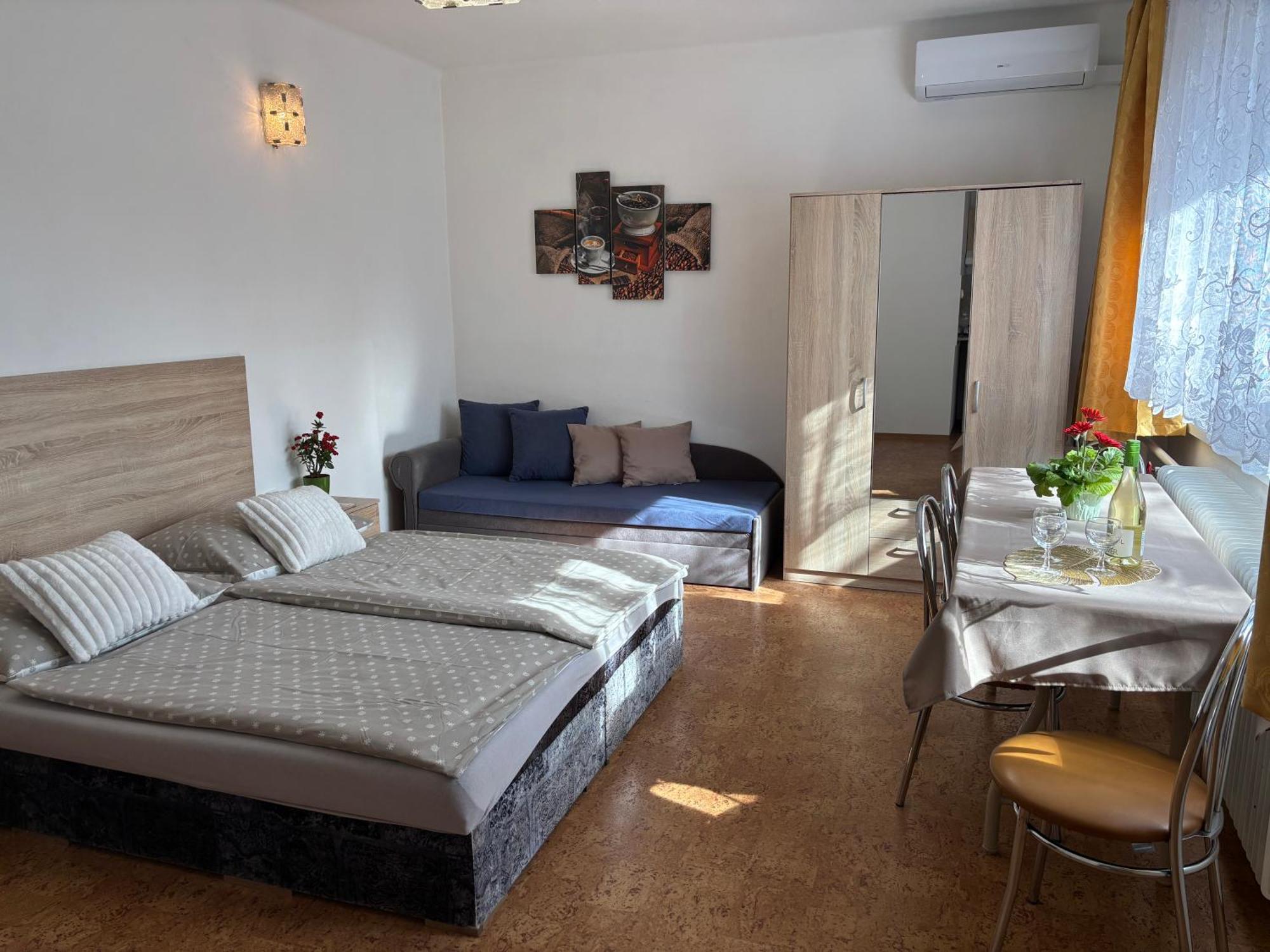 Apartmanovy Dom Grand Štúrovo Dış mekan fotoğraf