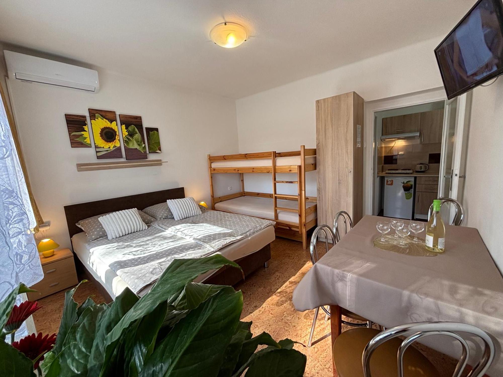 Apartmanovy Dom Grand Štúrovo Dış mekan fotoğraf